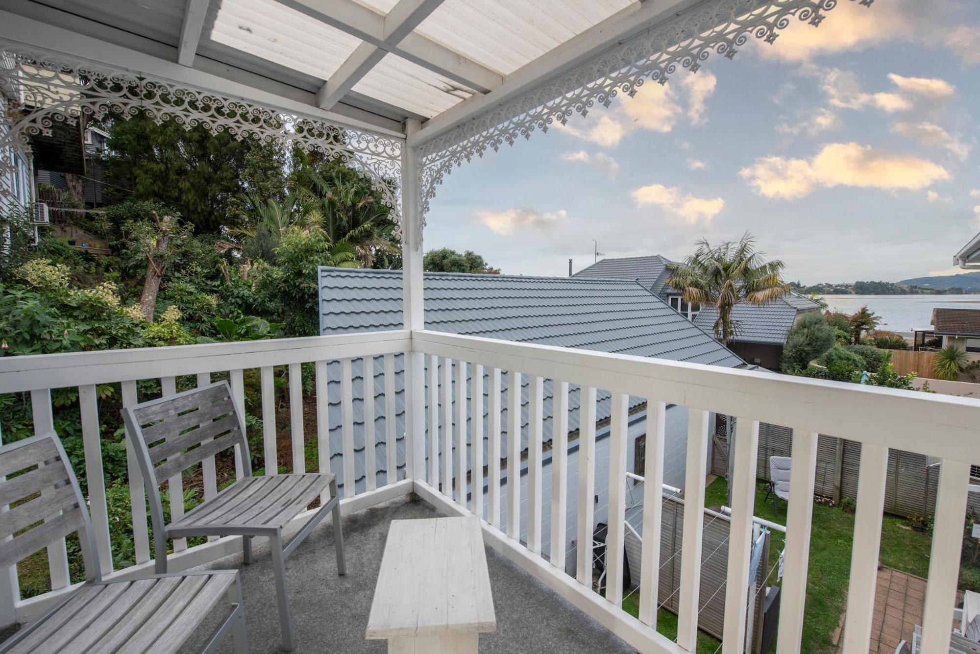Harbour View Motel And Waterfront Apartments Tauranga Exterior photo